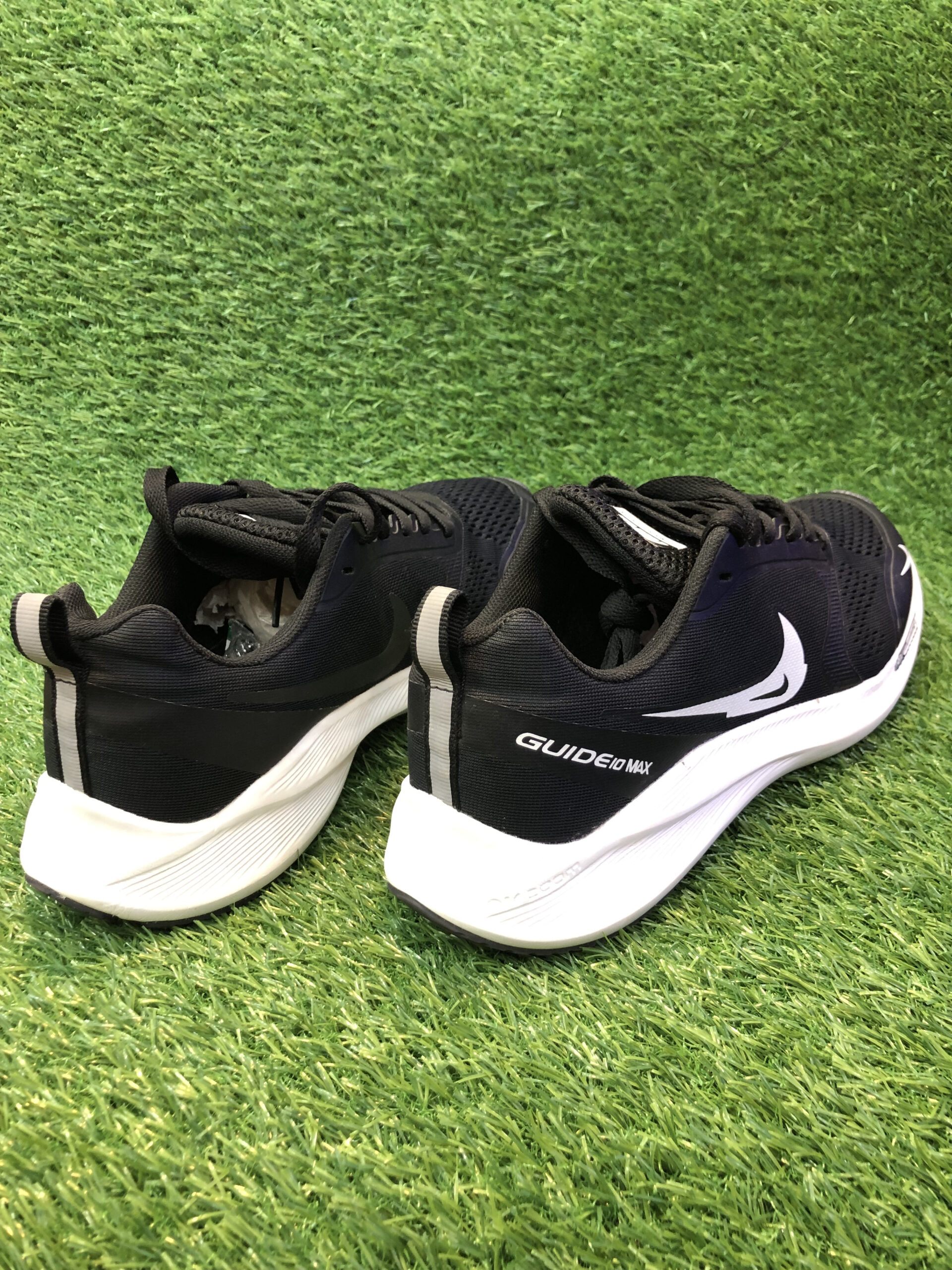 Nike Downshifter 11 – Lightweight Running & Casual Sneakers